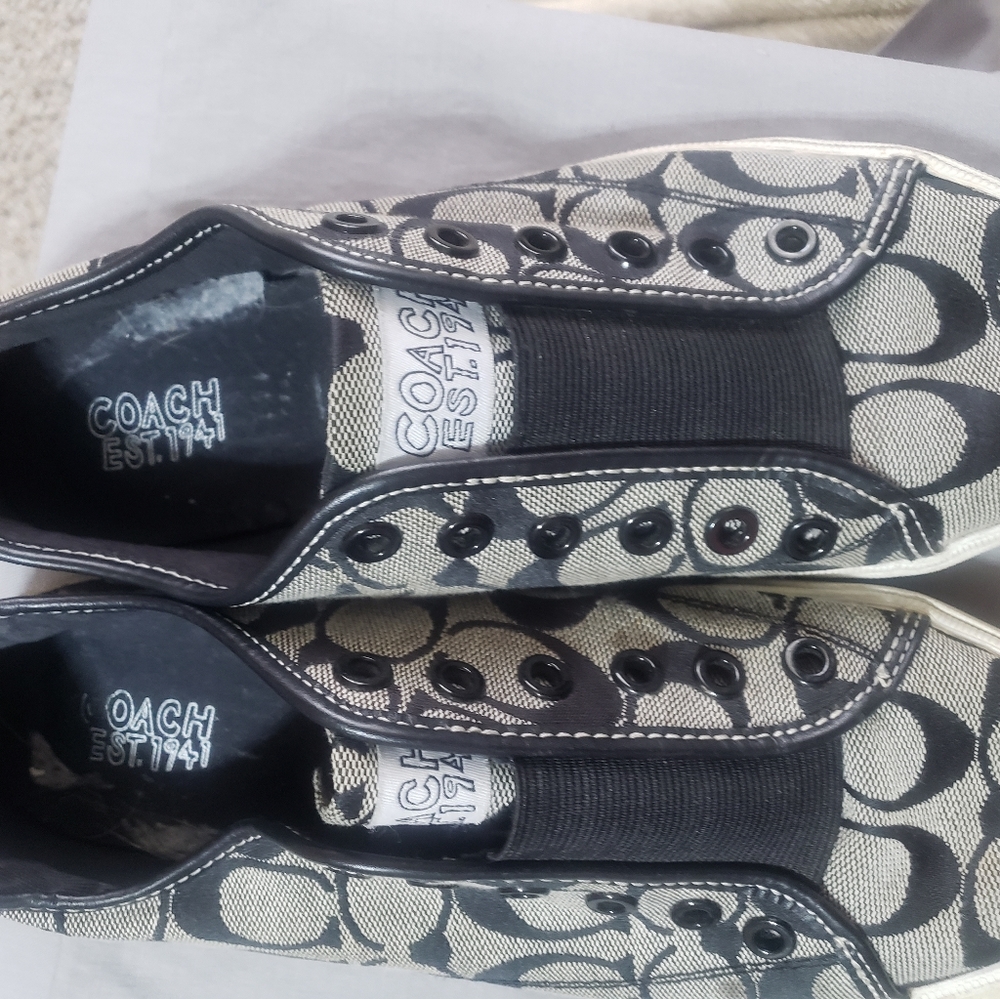 Shoes - Picture 3 of 5